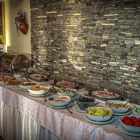 Insula Szálloda 4*