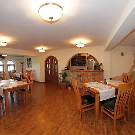 Insula Hotel 4*