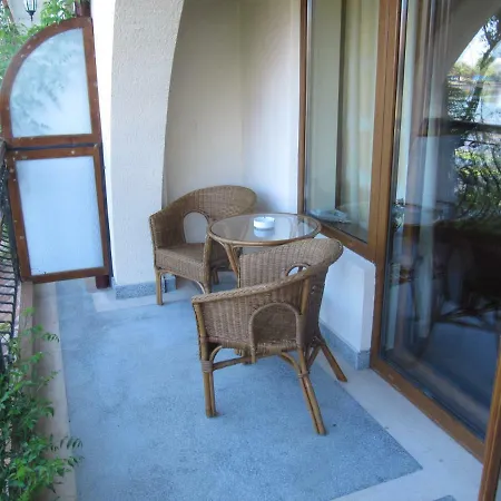 Insula Hotel